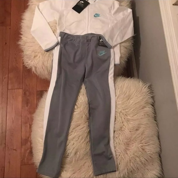 Nike Girls Tracksuit (Size 6X) - Picture 2 of 3